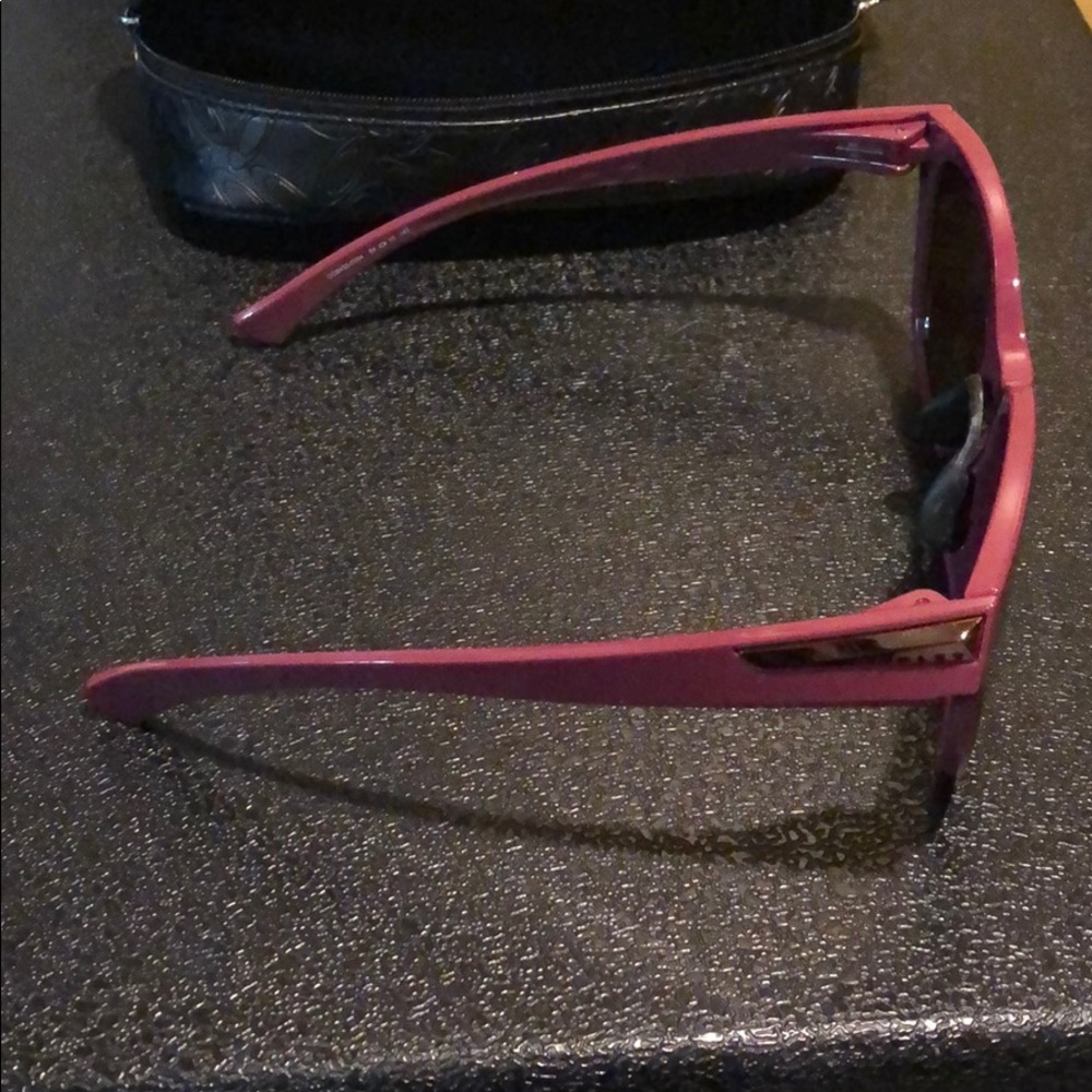 OAKLEY SUNGLASSES - Picture 2 of 7